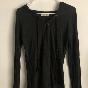 🤩4/$20🤩Grey drawstring top!!